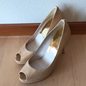 Perfect Michael Kors Neutral 5” Heels